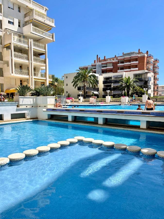 Apartbeach Novelty Climatizado Y Vistas Playa Салоу Екстер'єр фото