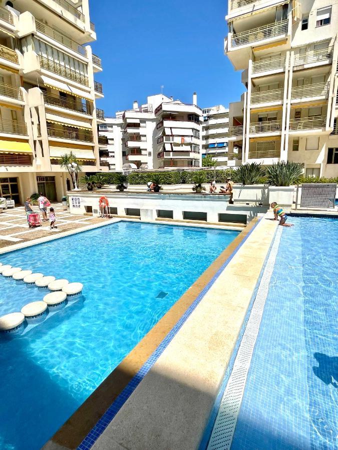 Apartbeach Novelty Climatizado Y Vistas Playa Салоу Екстер'єр фото
